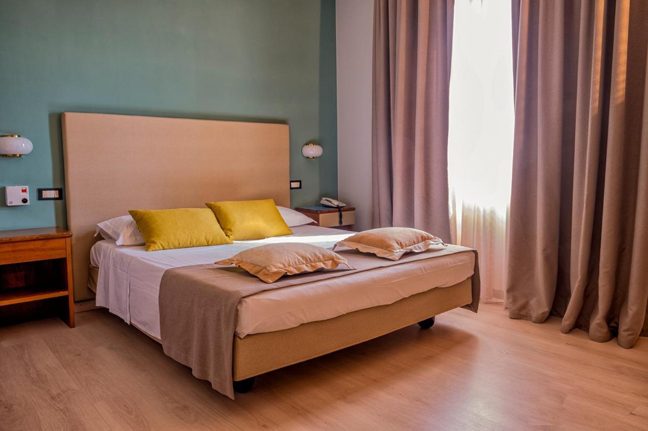 Albergo Cerchi Tortona Dış mekan fotoğraf