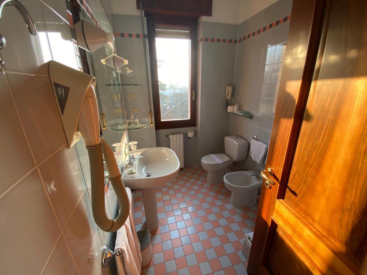 Albergo Cerchi Tortona Dış mekan fotoğraf